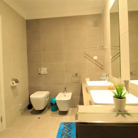 Prestige With Pool By Homing