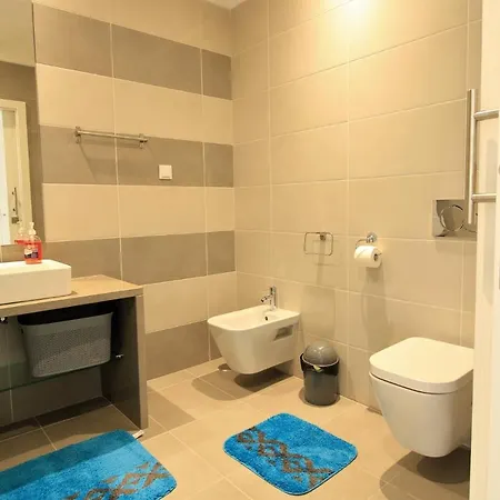 Prestige With Pool By Homing Appartement