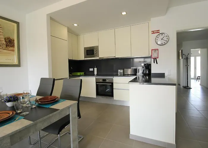 Appartement Prestige With Pool By Homing *