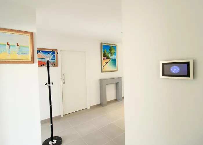 Appartement Prestige With Pool By Homing